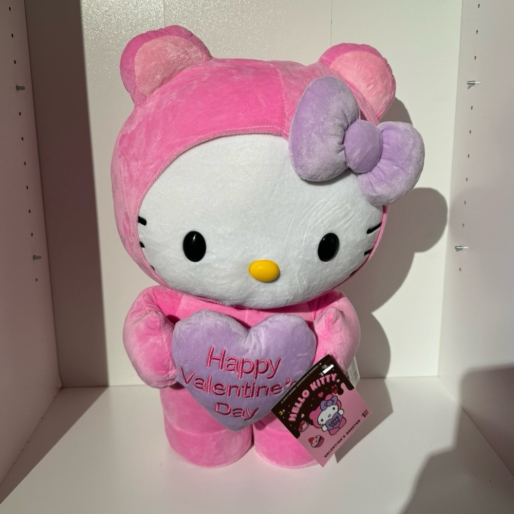Hello Kitty Valentines Bear Greeter